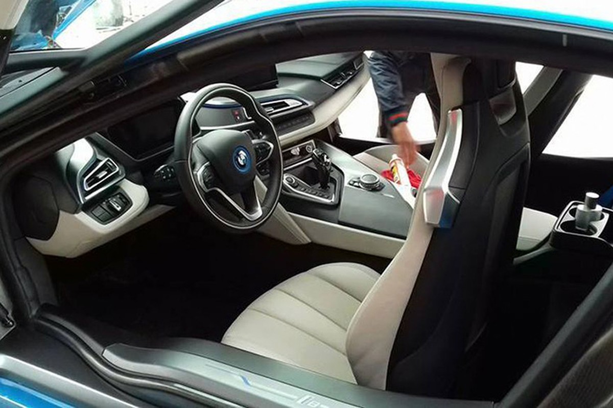 Sieu xe BMW i8 tai Ha Noi 